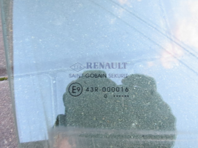 RENAULT 803006918R Стекло двери передней правой в наличии Николаев