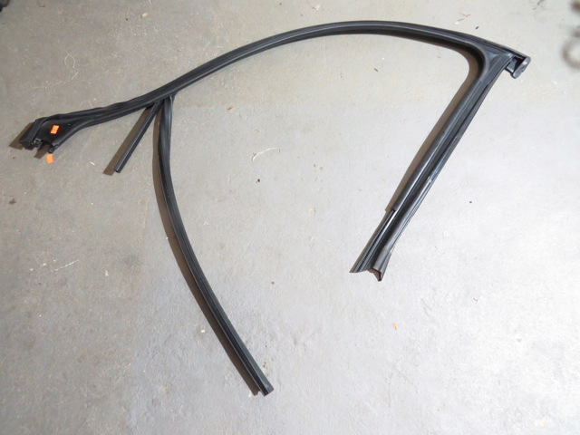 RENAULT 803300402R в наличии Запорожье