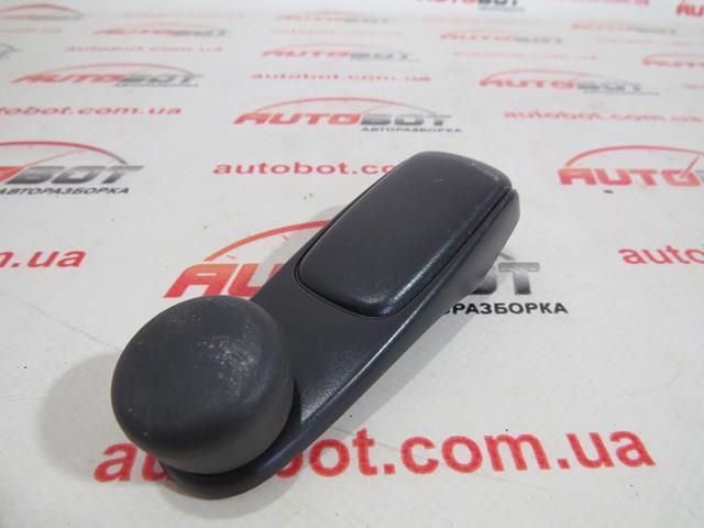 Ручка подъема стекла двери задней 9653797777 PEUGEOT