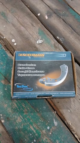 DENCKERMANN B120090 Колодки тормозные задние барабанные в наличии Полтава