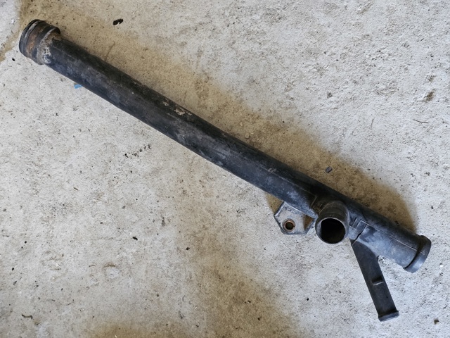 Патрубок термостата Фольксваген Поло 2