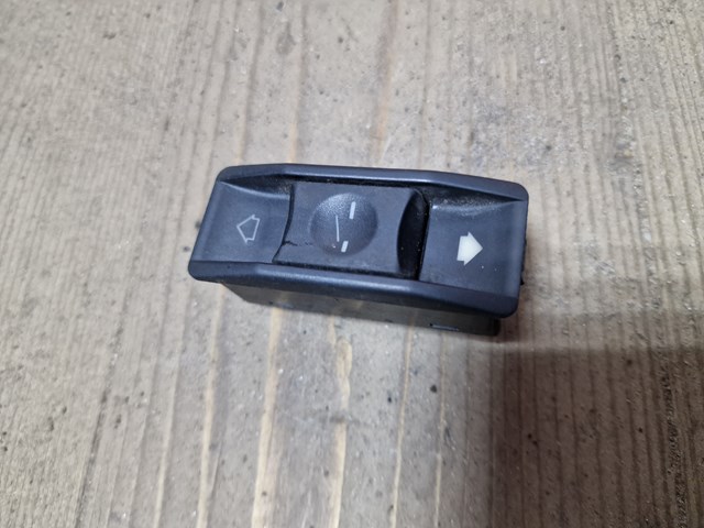Переключатель управления люком 1378862 BMW