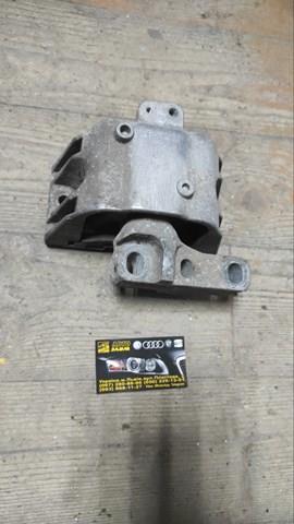 Правая подушка ДВС 1J0199262BF VAG