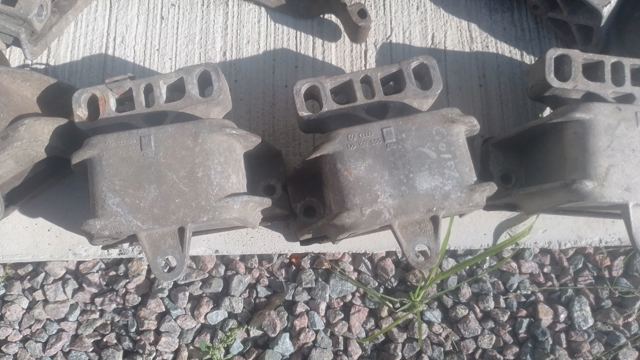 Подушка трансмиссии Skoda Octavia I A4