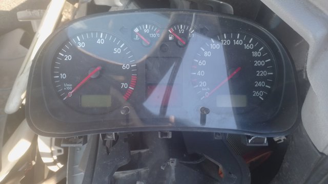 Щиток приборов 1J0920821A VAG