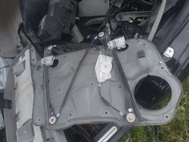 Механизм стеклоподъемника двери передней, правой 1J4837462F VAG