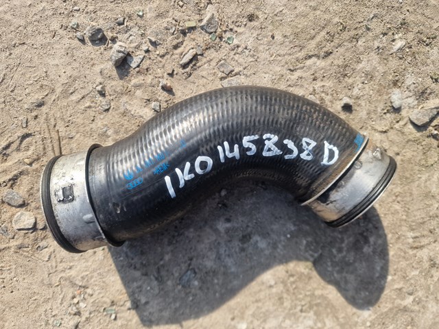 Шланг интеркуллера 1K0145838D VAG