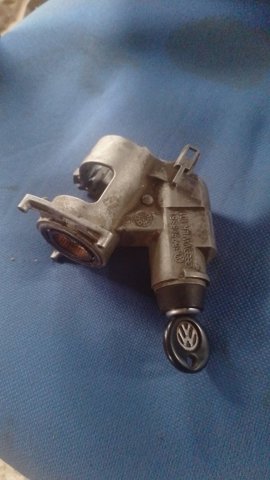 Замок зажигания 357905851 VAG