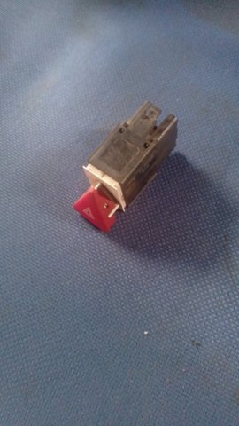 Кнопка включения аварийной сигнализации 3C0953509A VAG