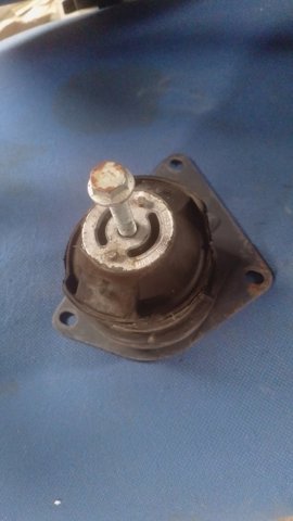 Опора двигателя 6N0199262H VAG