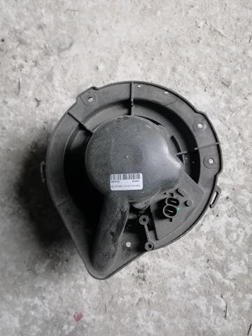 8A1820021 VAG Вентилятор печки купить в Чернигов