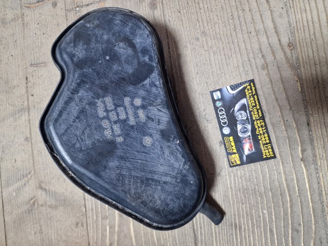 Бачок/демпфер вакуумной системы двигателя 8D0131541B VAG