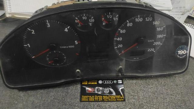 Щиток приборов 8D0919034 VAG