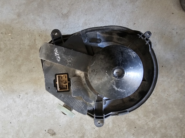 Отопителя салона 8D1820021 VAG