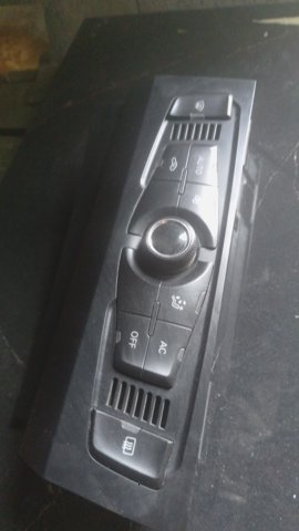 Механизм управления кондиционером 8T1820043T VAG