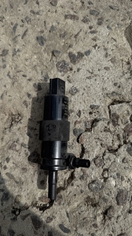 Насос омывателя фар 6R0955681 VAG