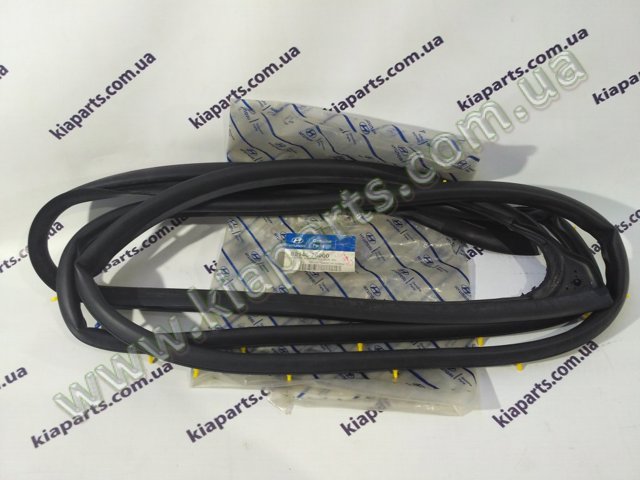 Прокладка двери передней правой 8214026000 HYUNDAI