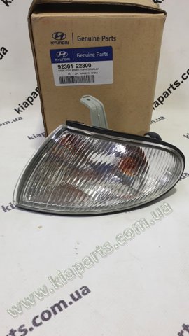 Поворотник правый 9230122300 HYUNDAI