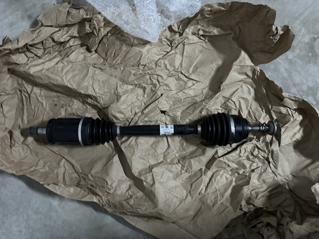 Привод передний левый 31608486201 BMW