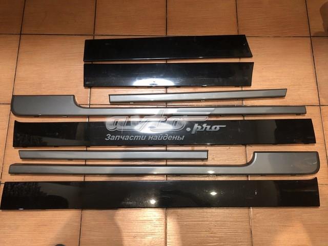 LR038855 LAND ROVER Молдинг двери задней правой нижний купить в Николаев