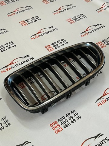 Решетка радиатора левая 7336477 BMW