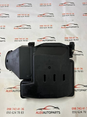  Корпус воздушного фильтра 8200023599 RENAULT