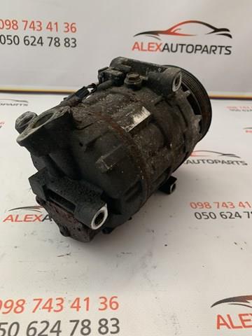 Компрессор системы кондиционирования 8200454172 RENAULT