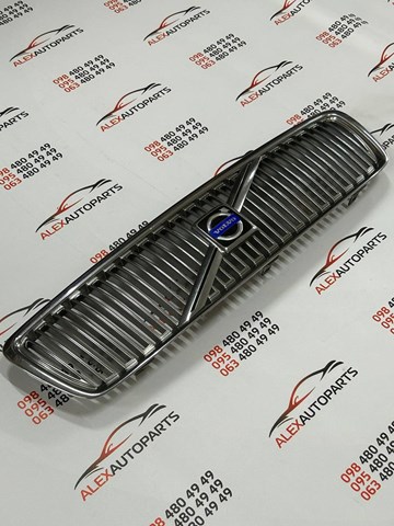 Решетка радиатора 8659875 VOLVO
