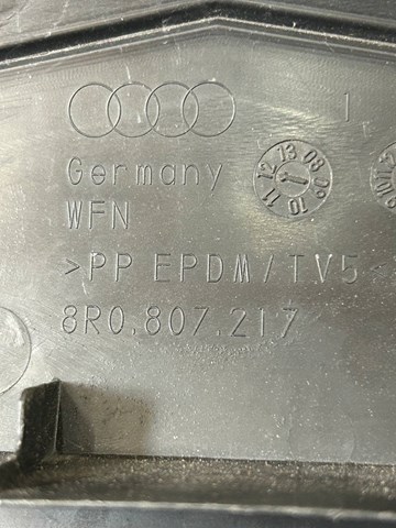 VAG 8R0807217 Нижний дефлектор радиатора в наличии Чернигов