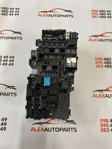 Коробка предохранителей GR1C66760 MAZDA