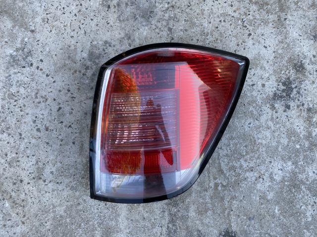 Фонарь задний правый Opel Astra H