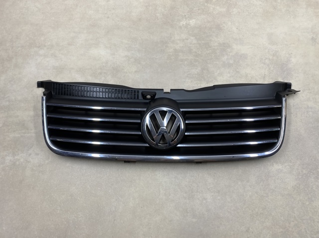Решетка Volkswagen Passat B5