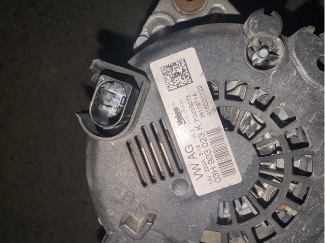 Генератор автомобильный 03H903023K VAG