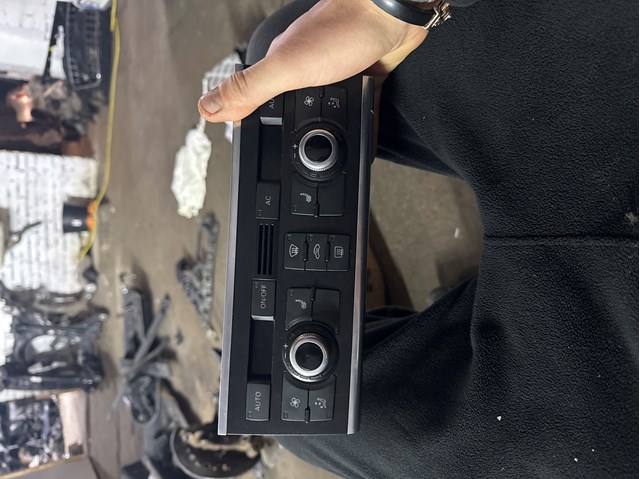Механизм управления кондиционером 4L0820043AH VAG
