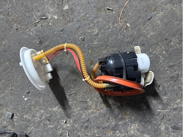 Насос погружной в баке 4M4919087AE VAG