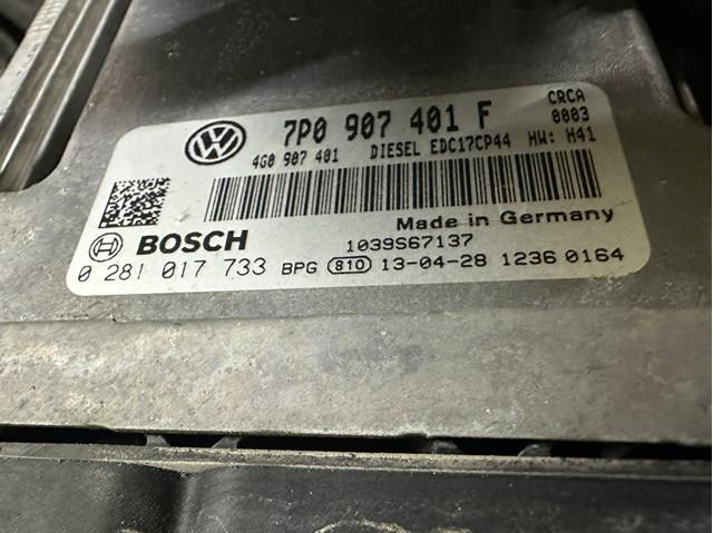 Модуль управления двигателем 7P0907401F VAG
