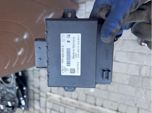 Стабилизатор напряжения 7PP959663E PORSCHE