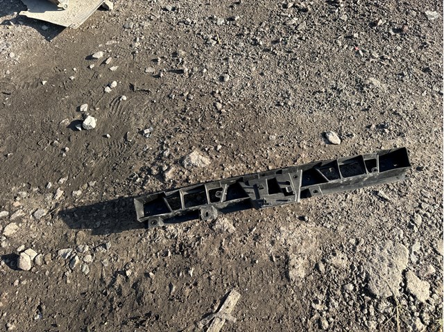Крепление бамера левое 97050564101 PORSCHE