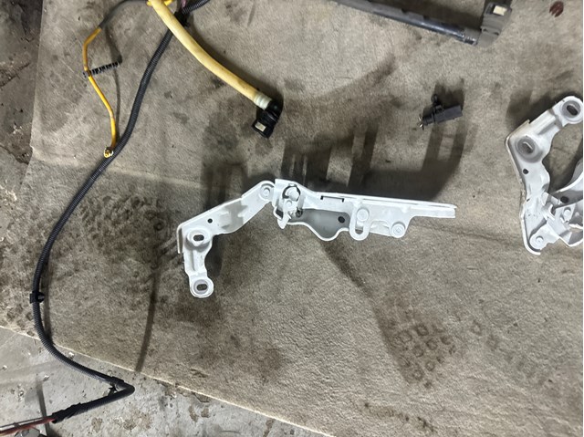 Петля крышки багажника 97051115102 PORSCHE