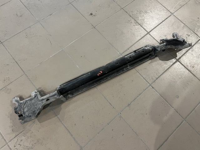 51747383846 BMW Воздуховод (дефлектор) радиатора нижний купить в Кривой Рог