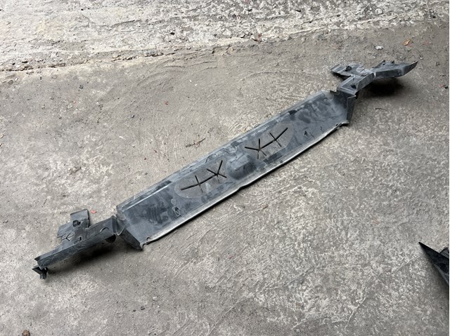 BMW 51747421678 Нижний дефлектор радиатора в наличии Каменское