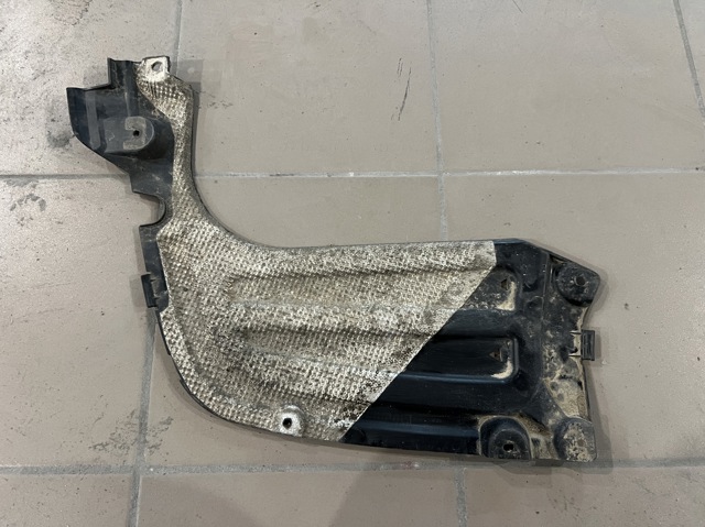 51758091980 BMW Защита днища задняя правая купить в Винница