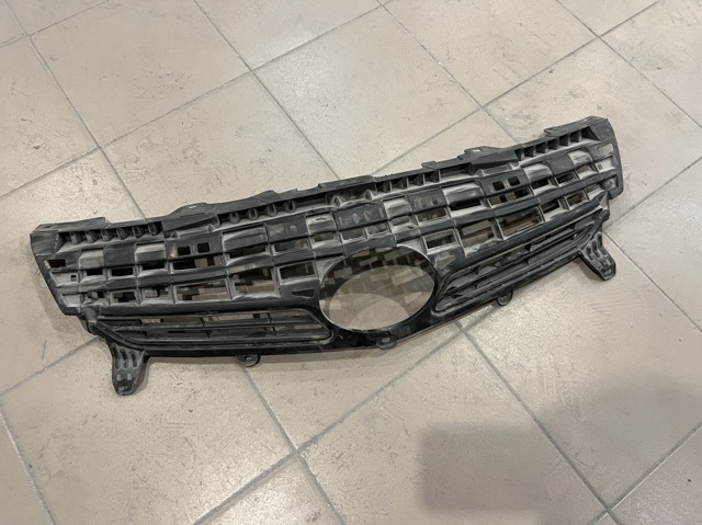 5311147040 TOYOTA Решетка радиатора купить в Сумы