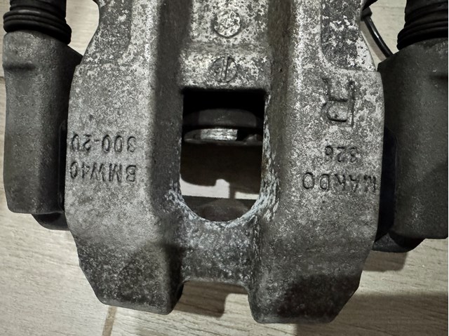 34208836838 Суппорт тормозной задний правый купить Ровно