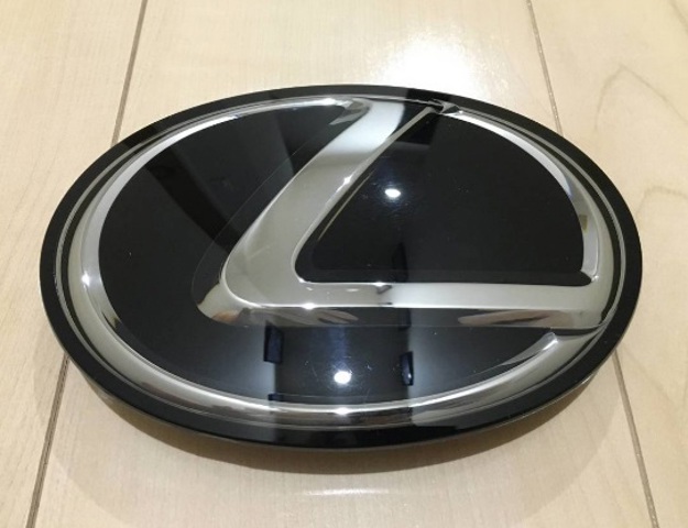 Эмблема решетки радиатора 9097502171 TOYOTA