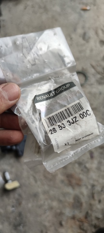 28533JZ00C RENAULT купить в Тернополь