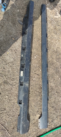 Накладка наружняя (молдинг) порога, левый 3G0853857F VAG