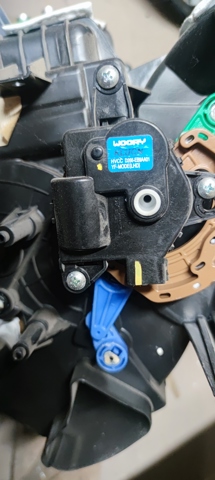HYUNDAI D266EB9AA01 Привод заслонки печки в наличии Винница