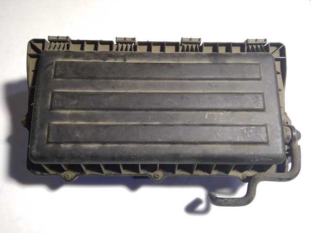 Корпус воздушного фильтра в сборе 036129611CD VAG