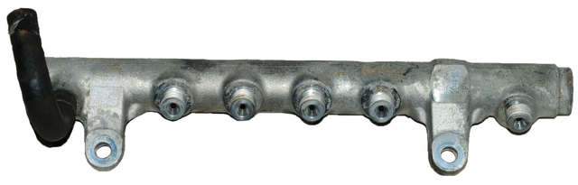 Топливная рампа 03L130089 VAG